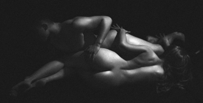 Dame dunkel erotisch